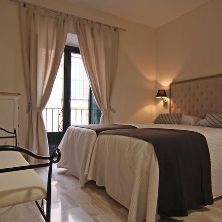 Apartamentos Living Sevilla Centro Maestranza Zewnętrze zdjęcie