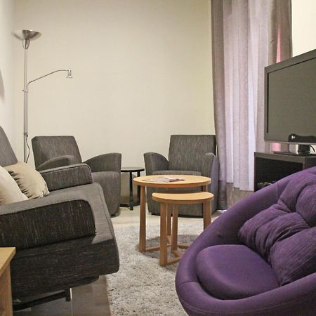 Apartamentos Living Sevilla Centro Maestranza Zewnętrze zdjęcie