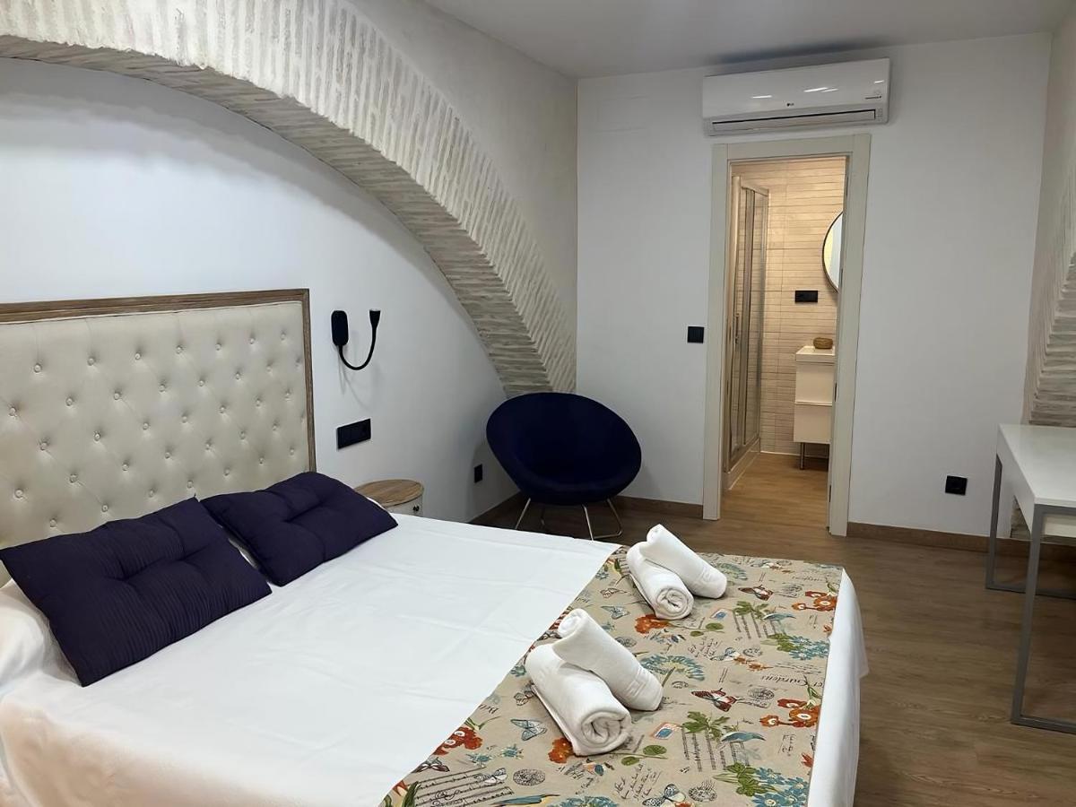 Apartamentos Living Sevilla Centro Maestranza Zewnętrze zdjęcie