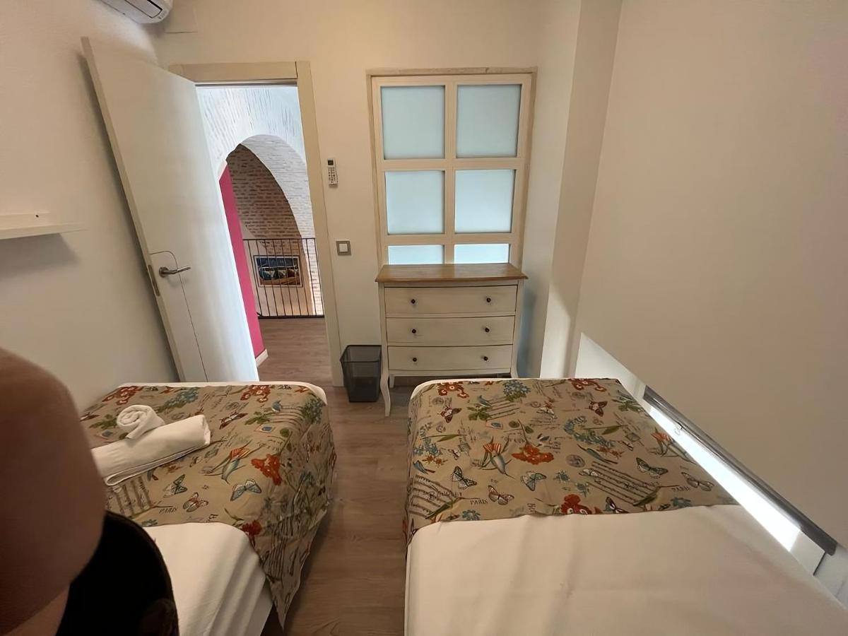 Apartamentos Living Sevilla Centro Maestranza Zewnętrze zdjęcie