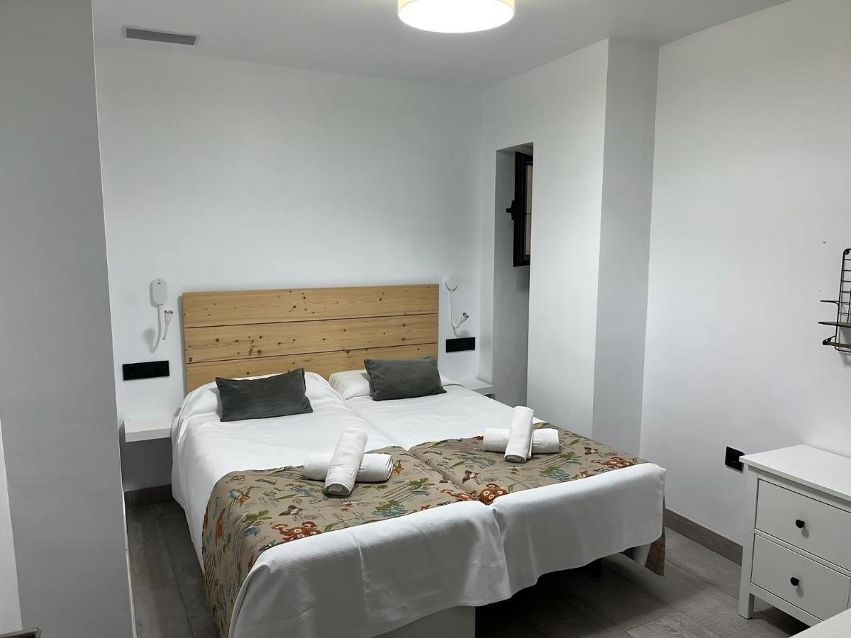 Apartamentos Living Sevilla Centro Maestranza Zewnętrze zdjęcie